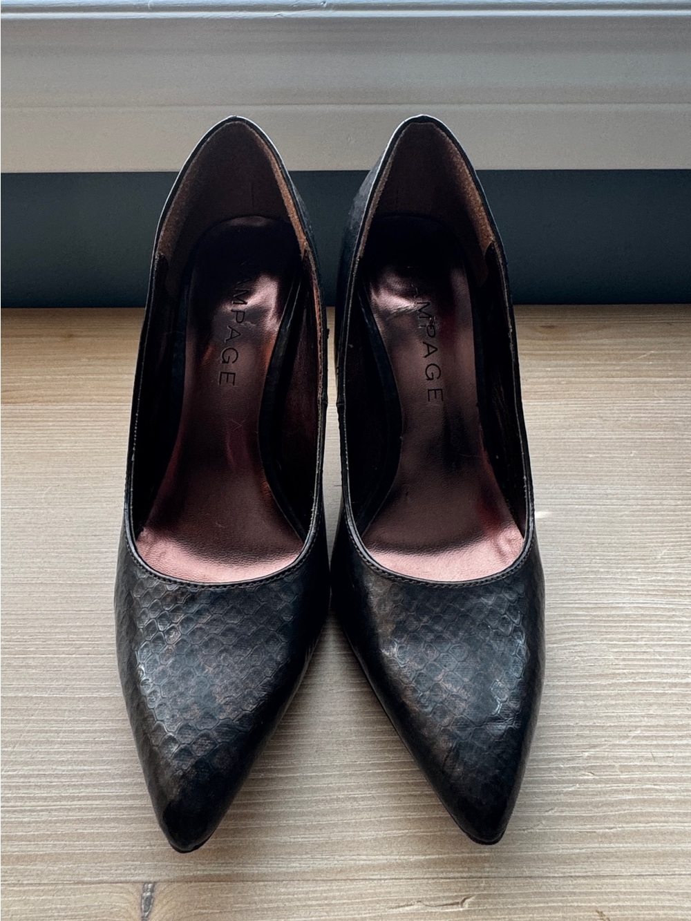 Rampage Black Snakeskin-Textured Pointed Pumps